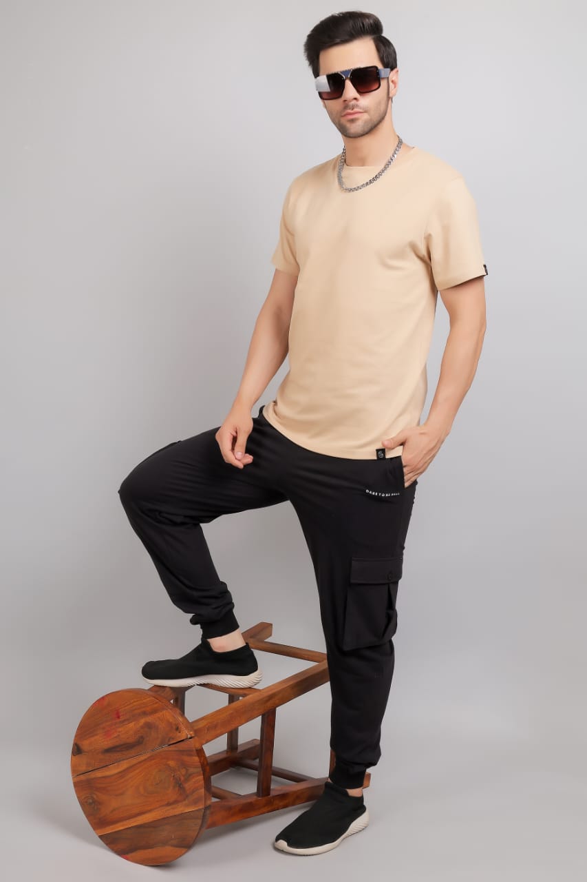 Plain Round Neck and Black Cargo Jogger